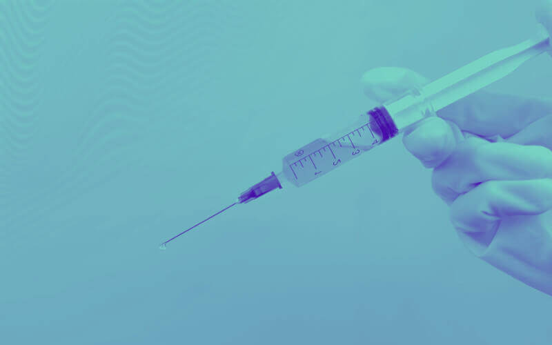 Agulha Hipodérmica simbolizando a panóplia de tratamentos de Procriação Medicamente Assistida mas não só que podem contribuir para melhorar a taxa de sucesso da gravidez. Métodos de tratamento da Infertilidade