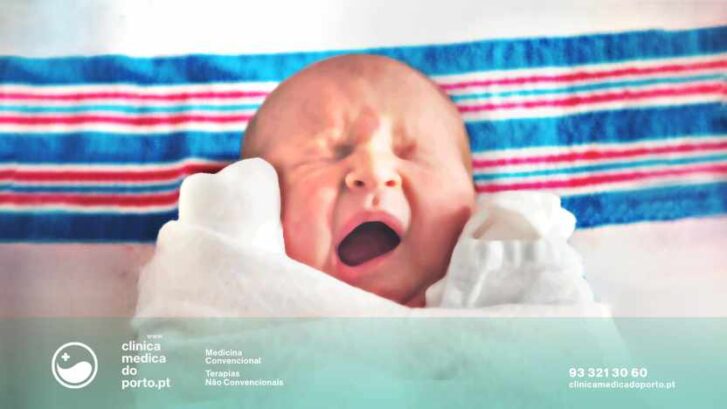 Imagem de Bebé Recem Nascido acerca da Consulta de Osteopatia Pediátrica da Clínica Médica do Porto
