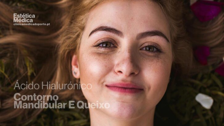 Rosto de mulher jovem, olhos expressivos e cabelos soltos, Mulher jovem, rosto belo, beleza