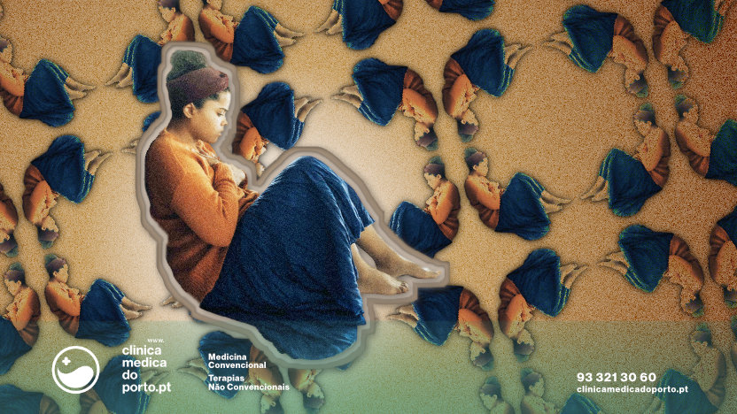 Mulher Sentada com a mão no peito, simbolizando sofrimento